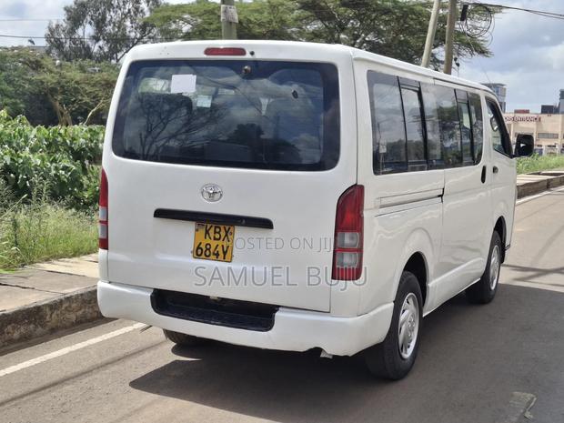 Toyota HiAce 2006 White - thumbnail 6