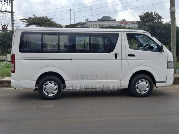 Toyota HiAce 2006 White - thumbnail 7
