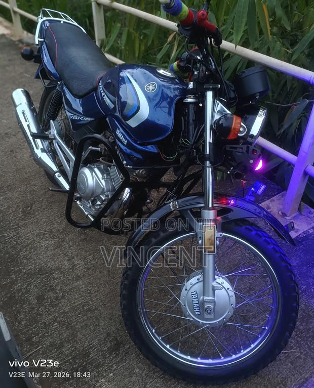 Yamaha YBR125 2015 Blue - thumbnail 2