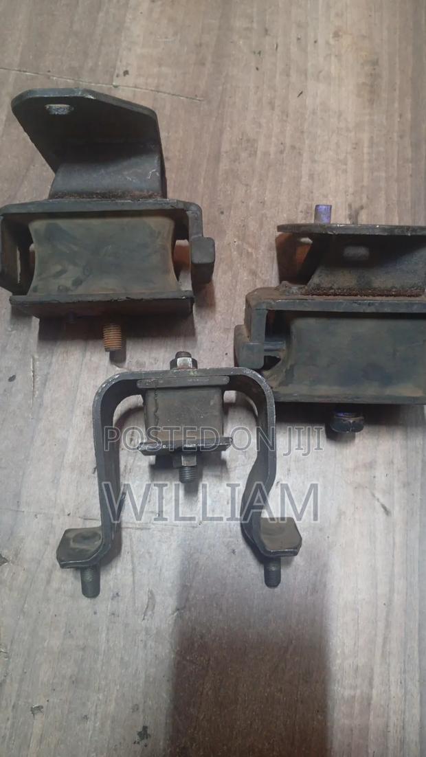 Engine Mounting - thumbnail 2
