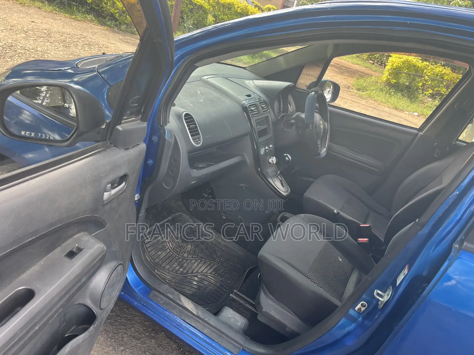 Suzuki Splash 2012 Blue