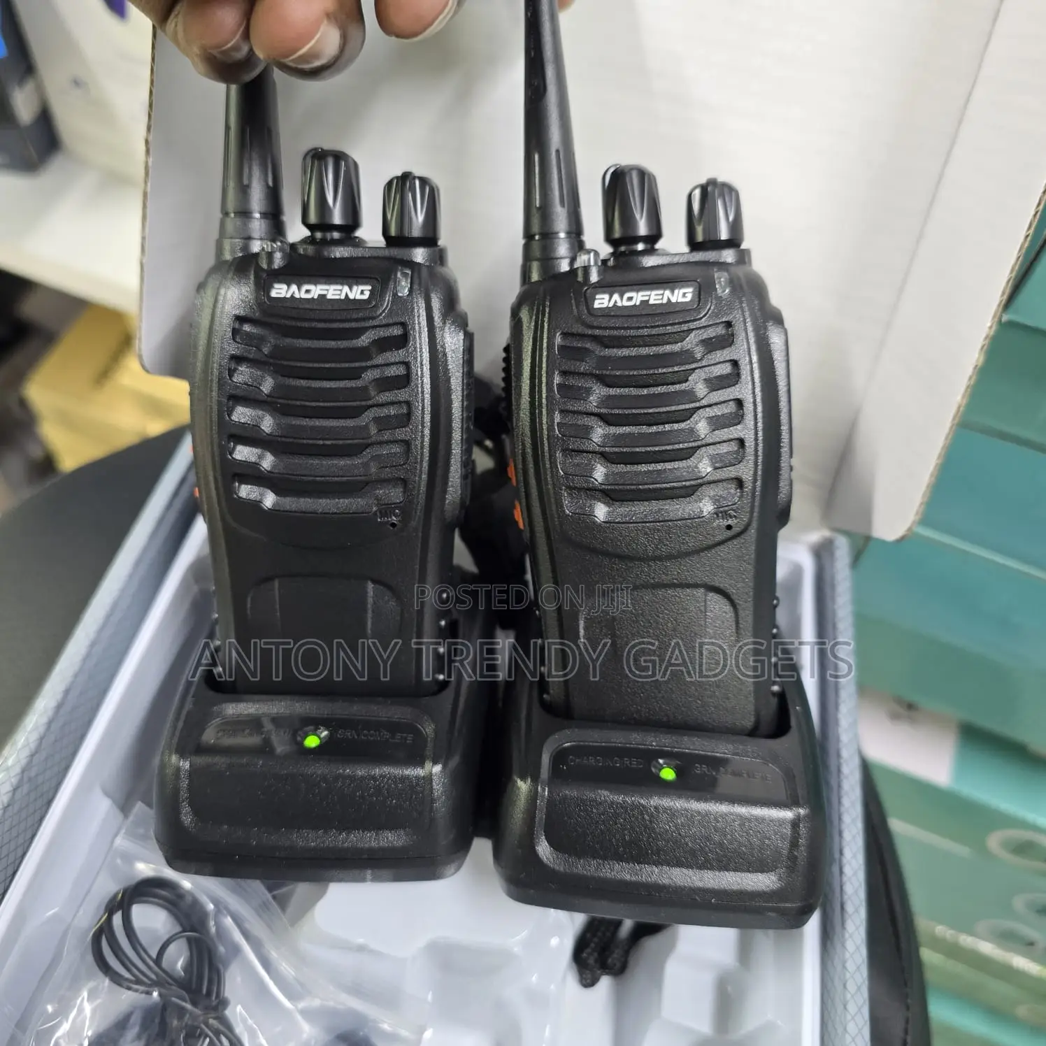Baofeng Bf-888s Radio Set 16 Channel Uhf With Flashlight