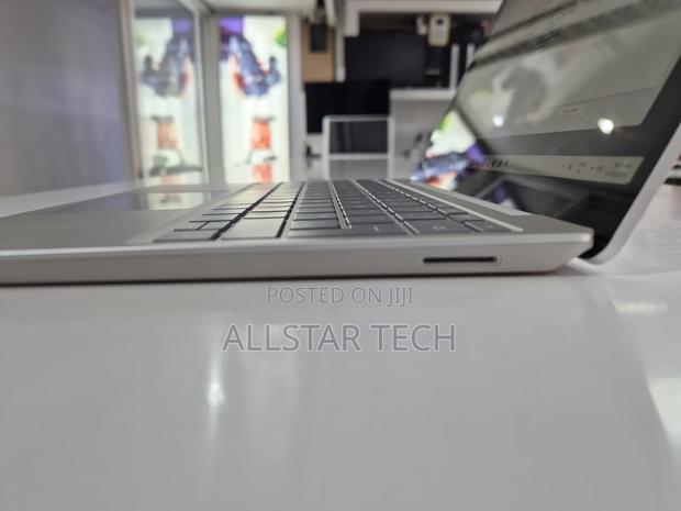 Laptop Microsoft Surface Go 16GB Intel Core i5 SSD 256GB - thumbnail 3