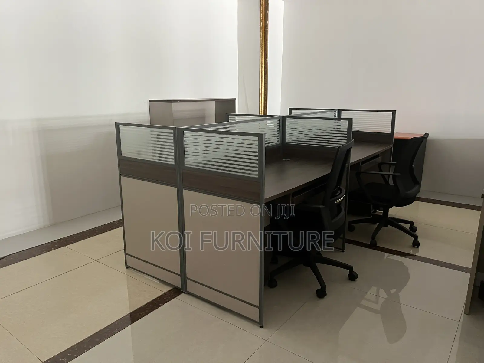 Office Workstation; Four Users Executive Office Workstation Desk