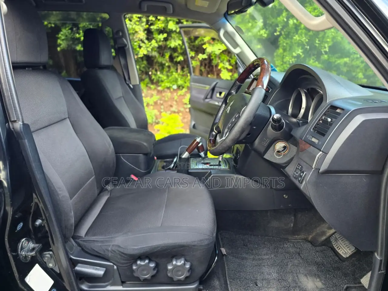 Mitsubishi Pajero 3.0 2011 Black