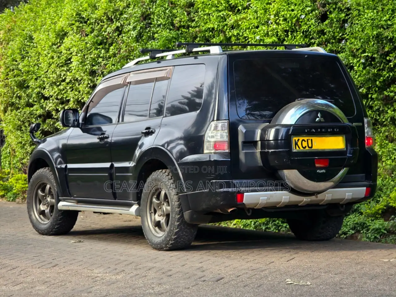 Mitsubishi Pajero 3.0 2011 Black