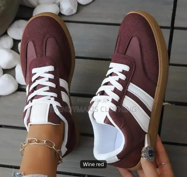 Summer Sneakers - thumbnail 3