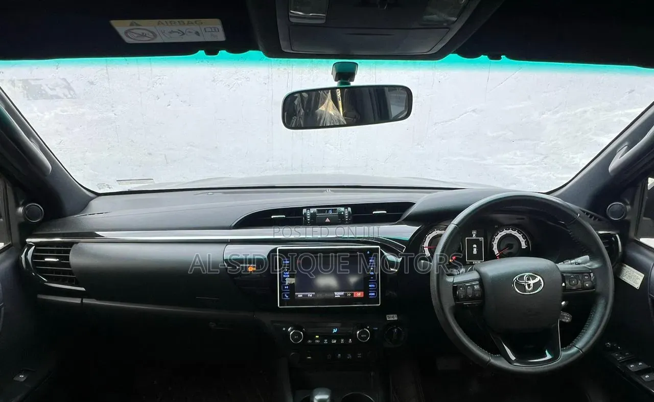 Toyota Hilux Revo Double Cab Deisel 2.8 RWD 2018 Black