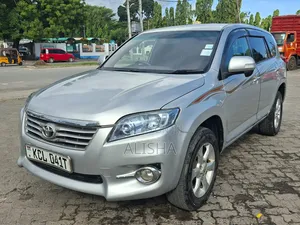 Toyota Vanguard 2010 Silver