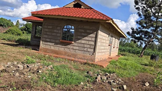 Selling 2bedroom House - thumbnail 2
