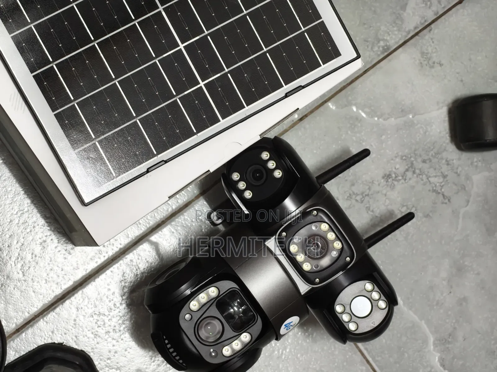 Full Colour View Triple Lens 4g Smart Solar Powered CCTV Camera
