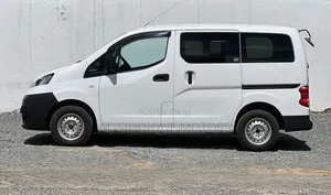 Nissan NV200 SV 2020 White