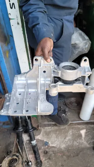 Nissan X-Trail Nt-31 Gearbox Mounting