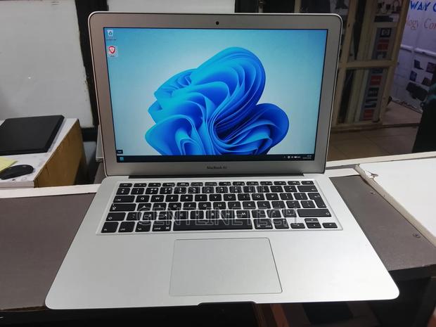 Laptop Apple MacBook Air 8GB Intel Core i5 SSD 256GB