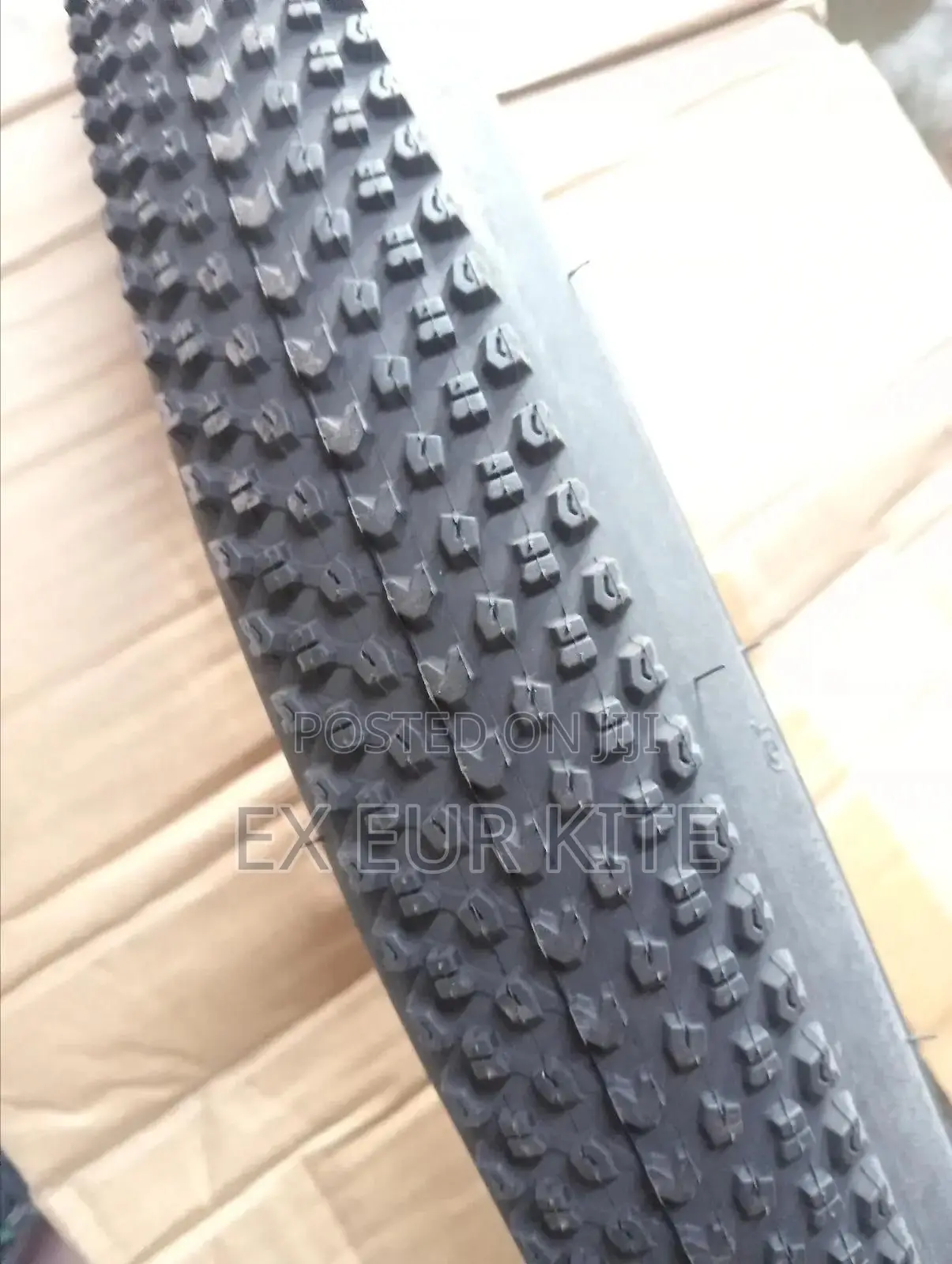 Cst 26x2.35 C1820