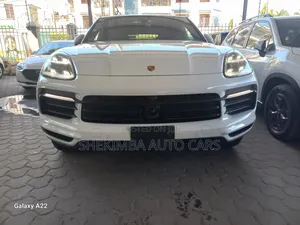 Porsche Cayenne Turbo AWD 2020 White