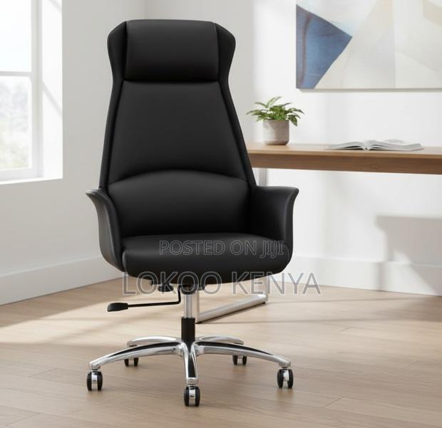 Office Chair; Black Durable Leather Swivel Boss Office Chair