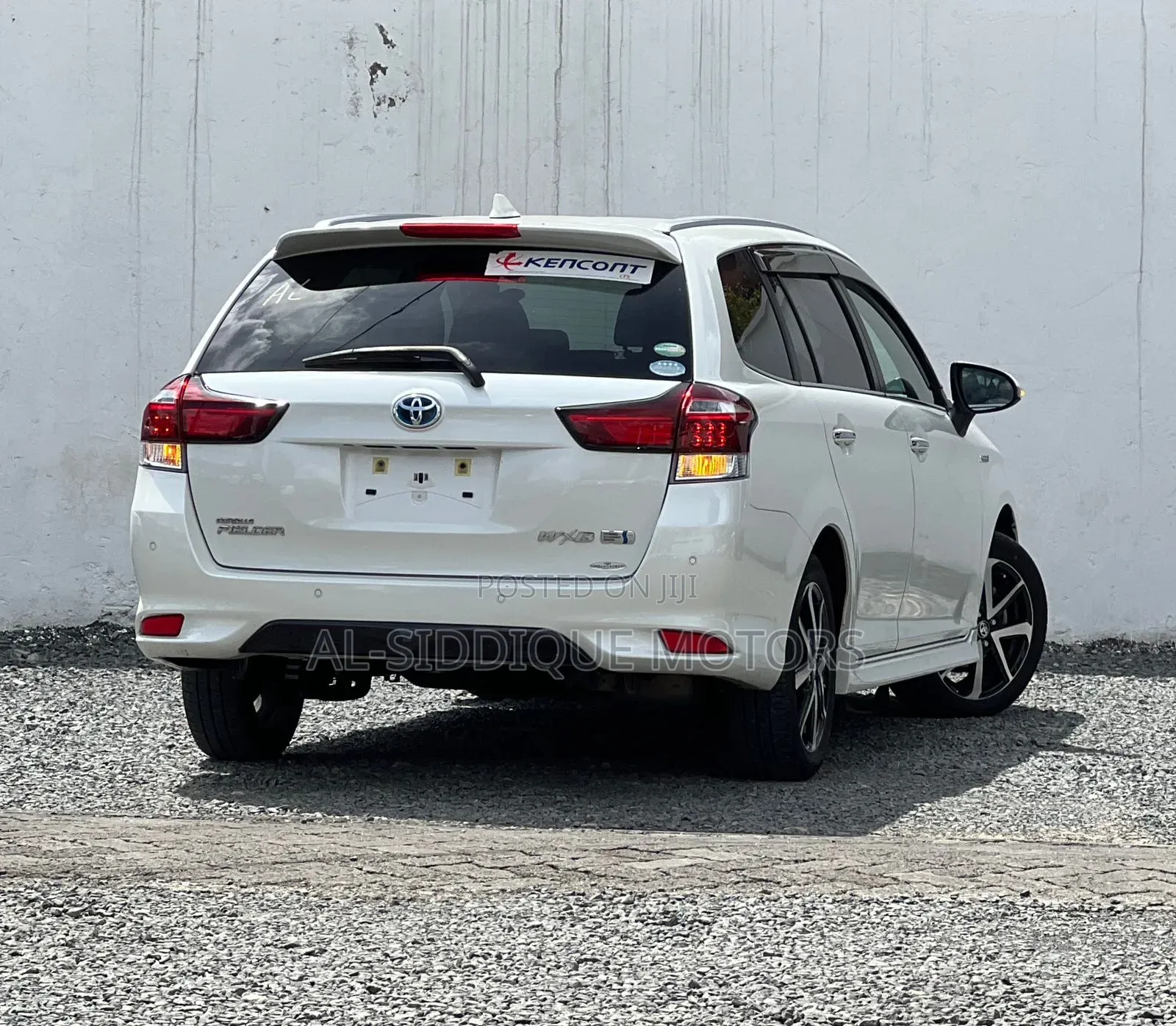 Toyota Corolla Fielder 1.5 Hybrid FWD 2019 Silver