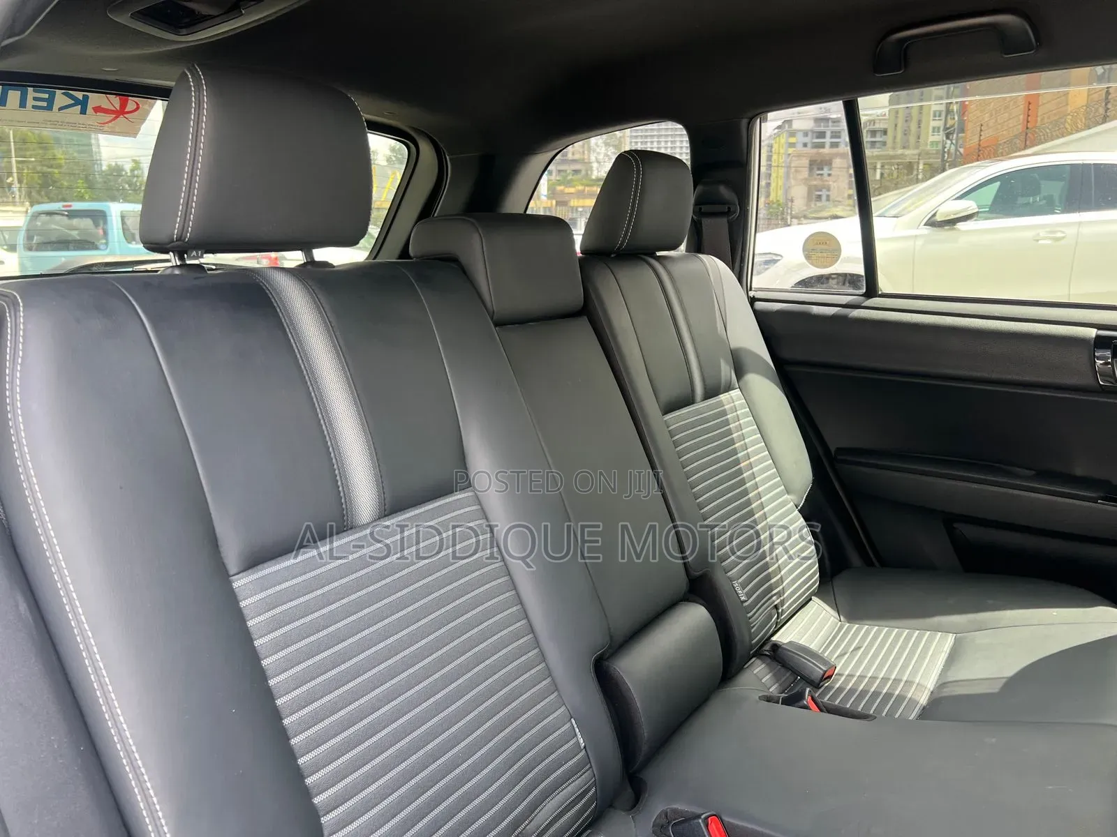 Toyota Corolla Fielder 1.5 Hybrid FWD 2019 Silver