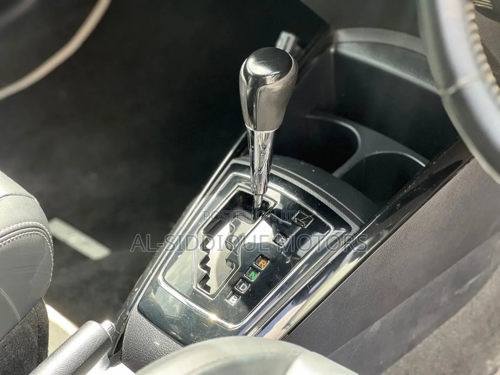 Toyota Corolla Fielder 1.5 Hybrid FWD 2019 Silver