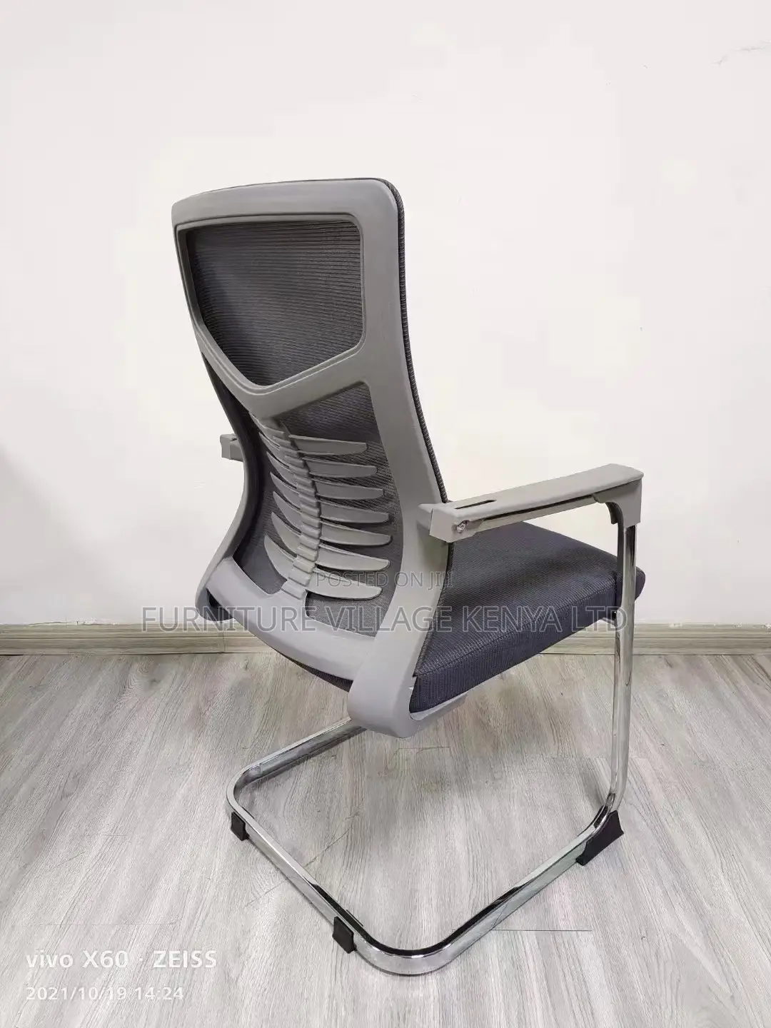 Breathable Ergonomic Non-Swivel Guest Chair