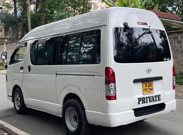 Toyota HiAce 2013 White - thumbnail 3