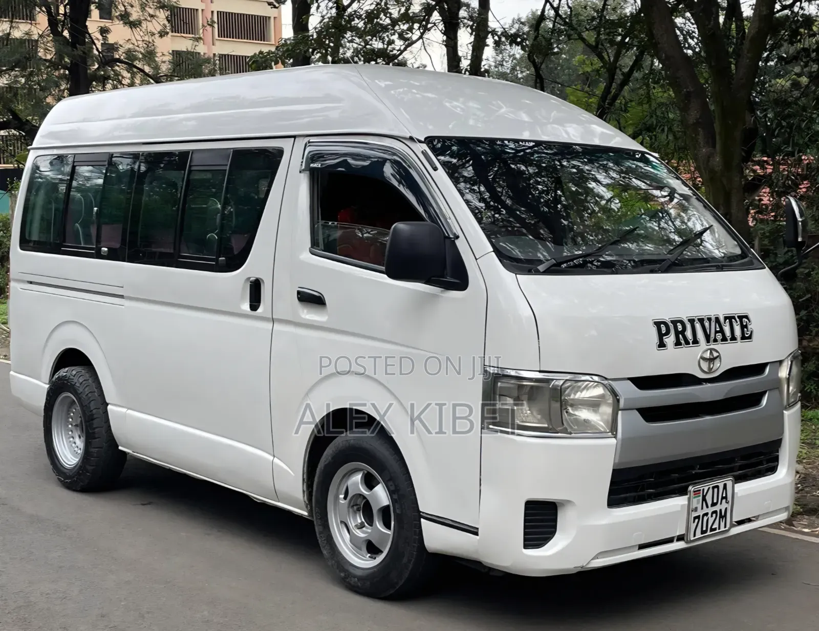 Toyota HiAce 2013 White