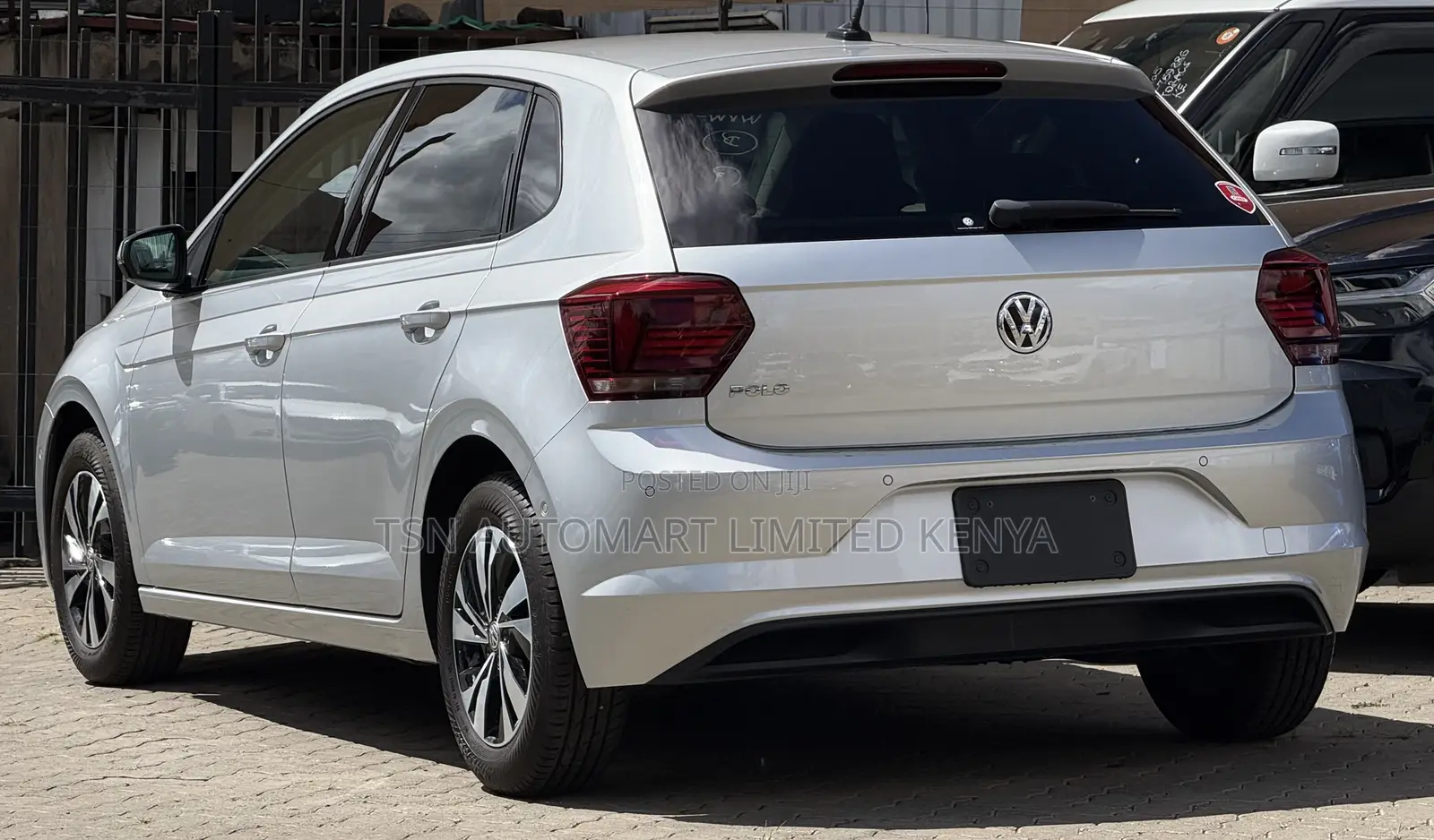 Volkswagen Polo 2019 Silver