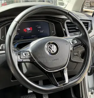 Volkswagen Polo 2019 Silver