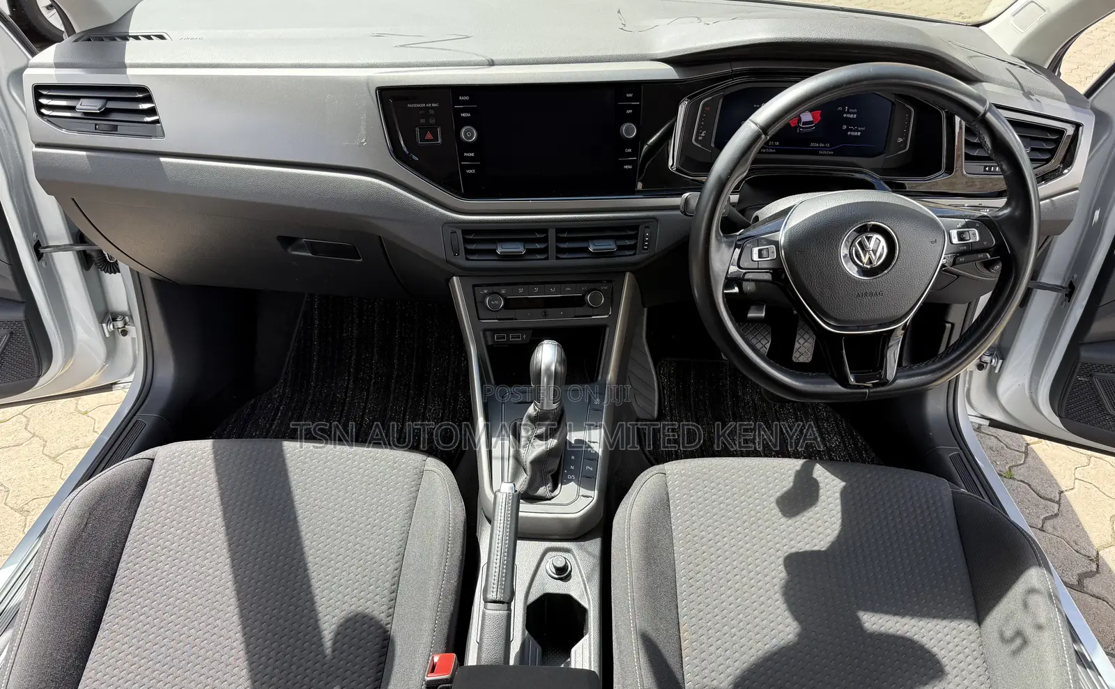Volkswagen Polo 2019 Silver