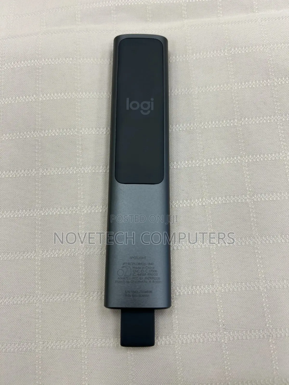 Logitech Spotlight Rechargeable Presentation Remote - 910-004861