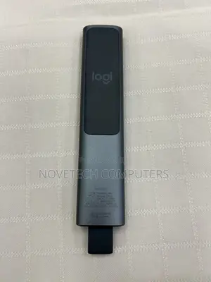 Logitech Spotlight Rechargeable Presentation Remote - 910-004861
