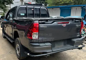 Toyota Hilux Revo Double Cab Deisel 2.8 RWD 2021 Gray
