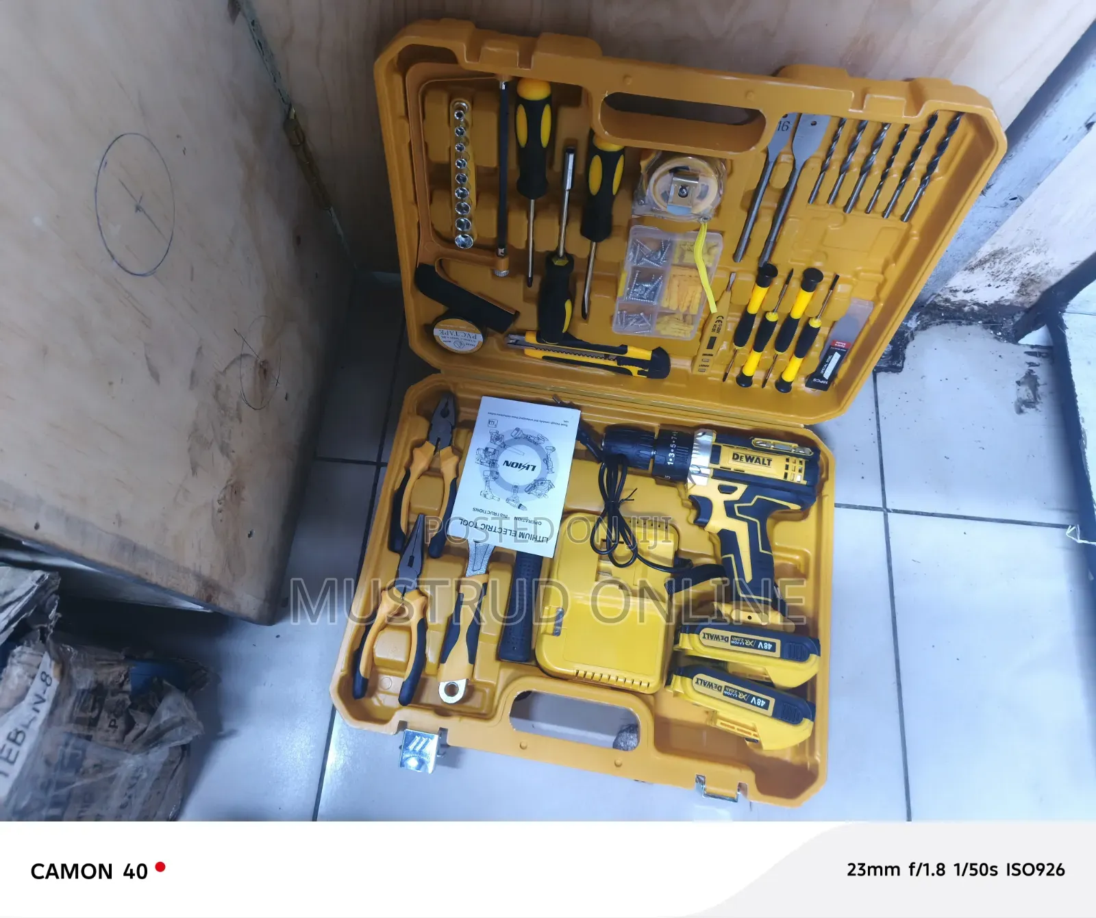 Dewalt Cordless Drill Set