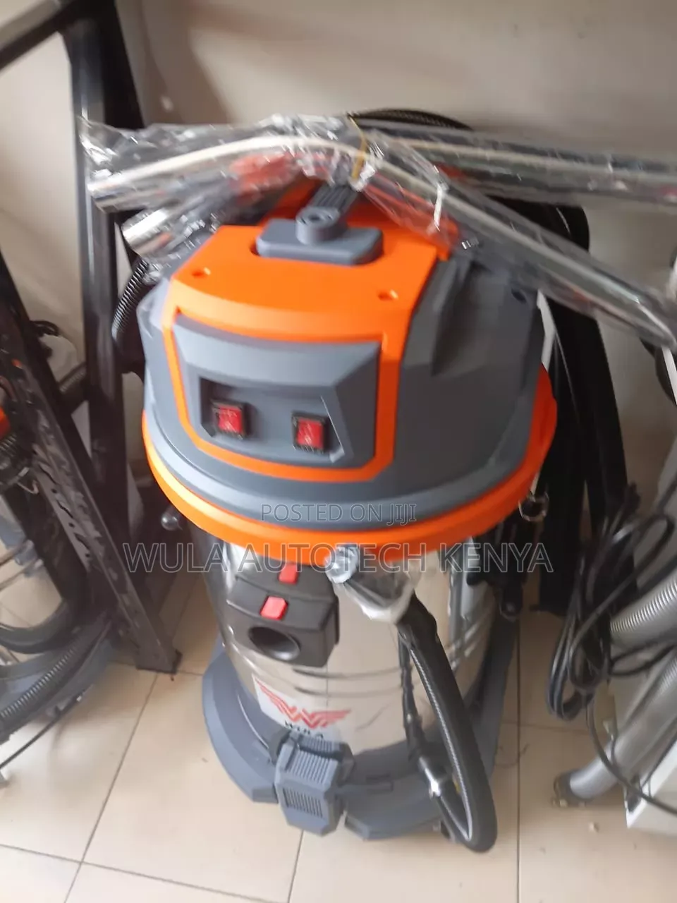 Dual Functional Spray Water/Detergent Vacuum Machine Sunshine