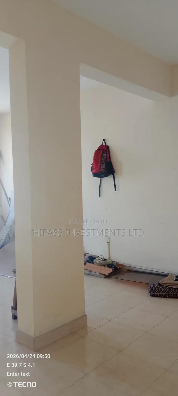 Office to Let - thumbnail 4