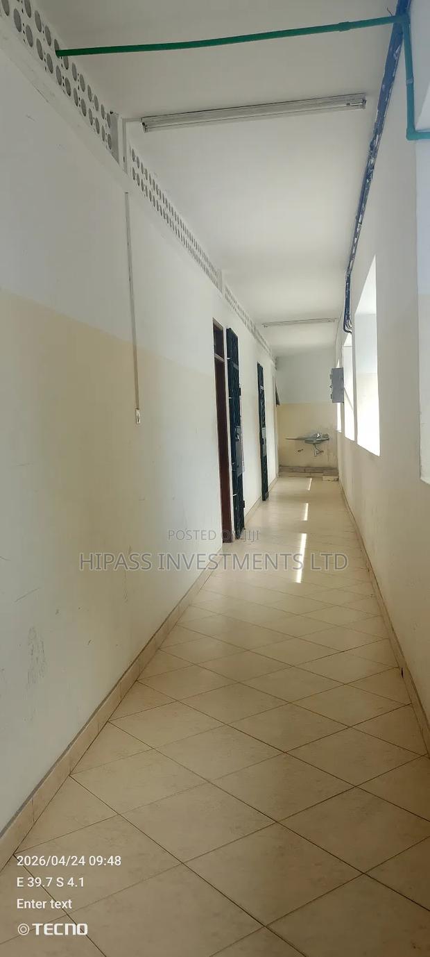 Office to Let - thumbnail 6