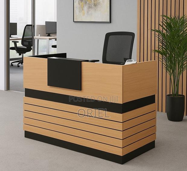 Office Desk : One-Way Executive Office Reception Desk - thumbnail 7