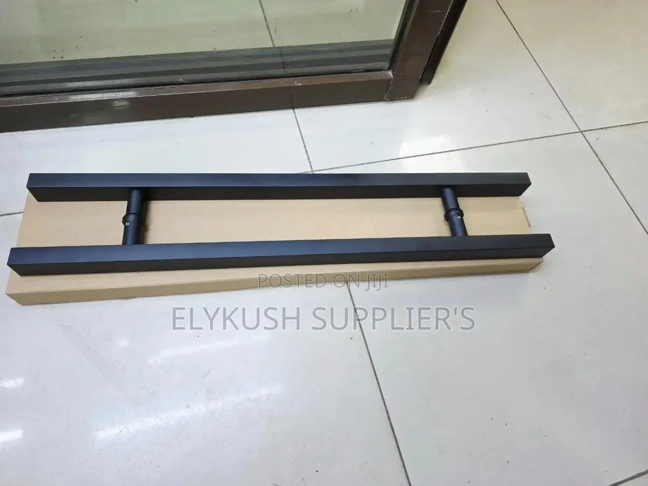 Flat Design H Handle