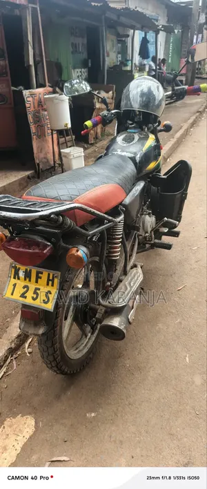 Bajaj Boxer 150 UG 2024 Black