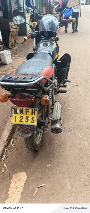 Bajaj Boxer 150 UG 2024 Black