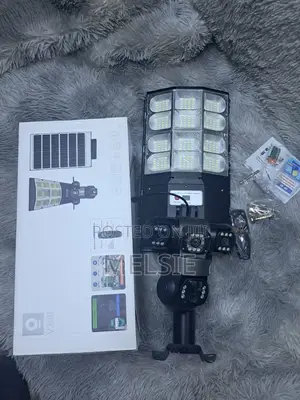 Triple Lens 4g Solar Street Light PTZ Wireless CCTV Security Camera