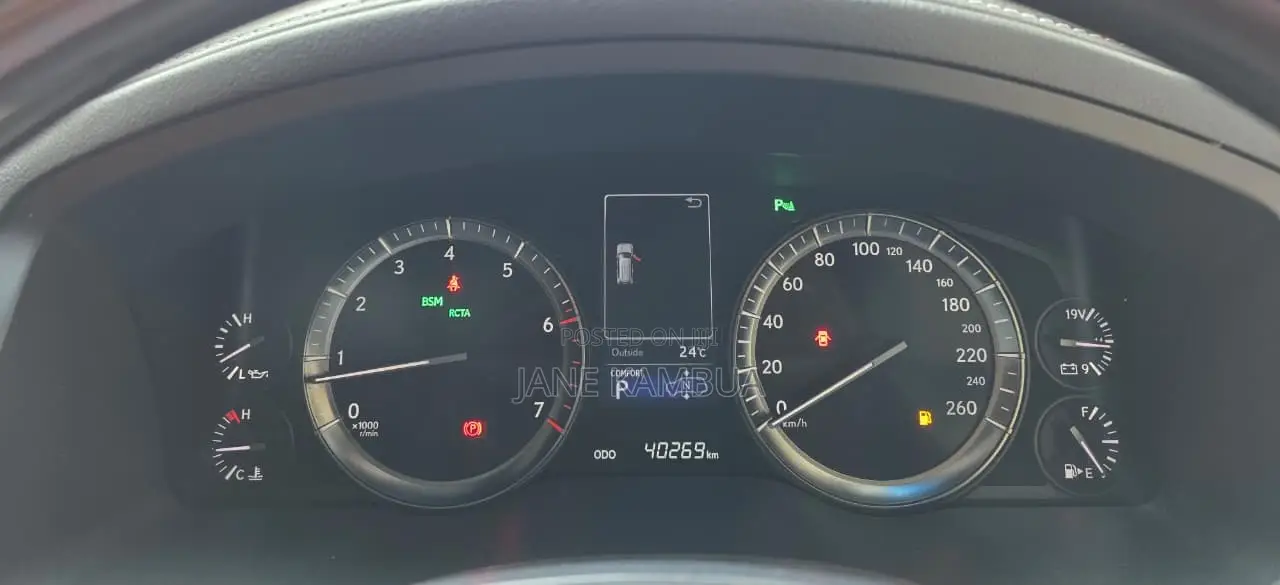 Lexus LX 570 (5 seats) AWD 2019 Pearl