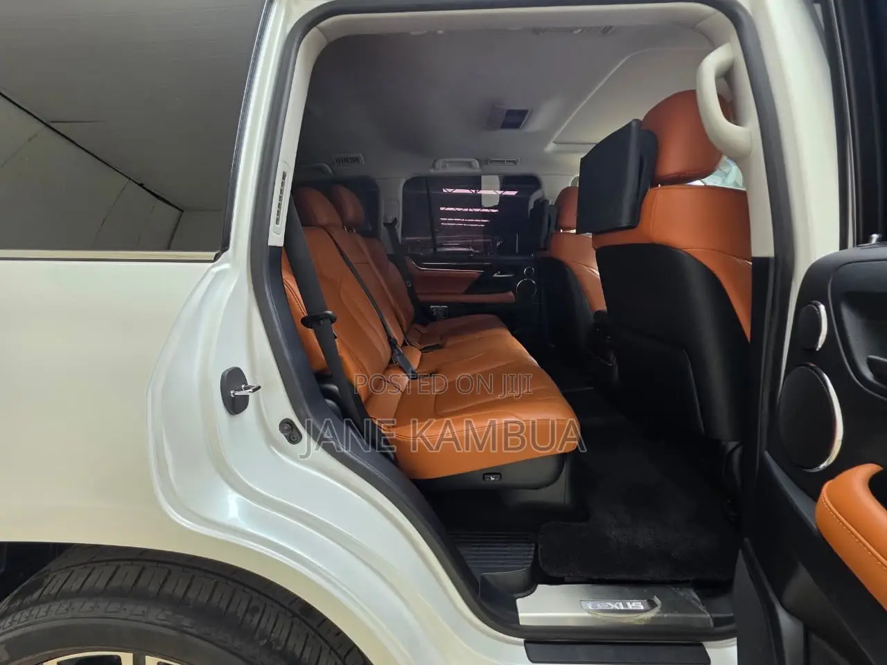 Lexus LX 570 (5 seats) AWD 2019 Pearl