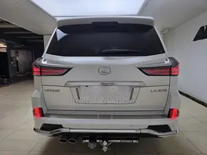 Lexus LX 570 (5 seats) AWD 2019 Pearl