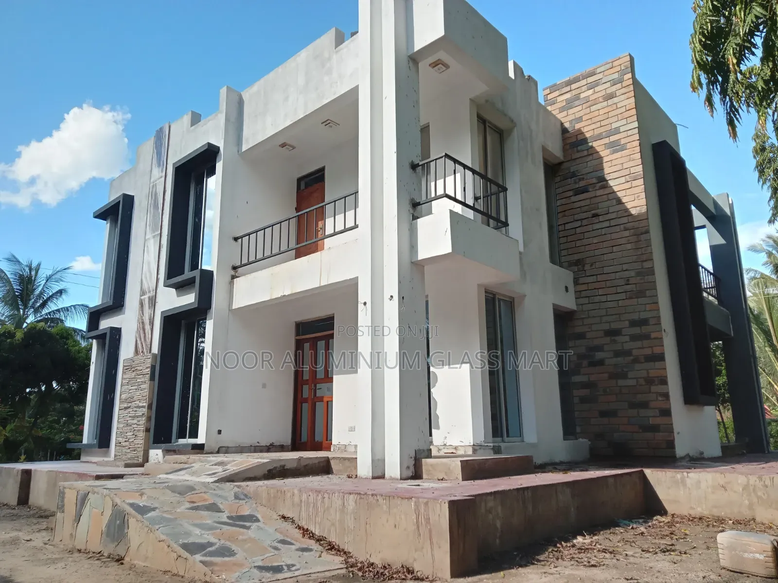 Aluminium Windows / Doors
