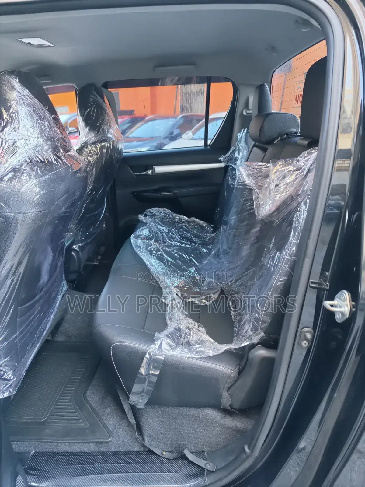 Toyota Hilux Revo Double Cab Deisel 2.4 RWD 2020 Black