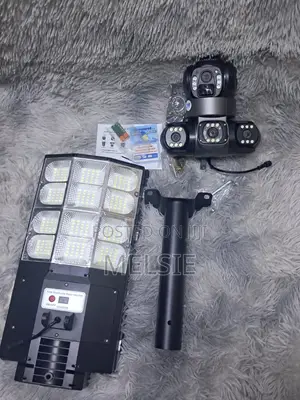 Outdoor 4g Solar PTZ CCTV Camera Triple Lens Smart Security Light