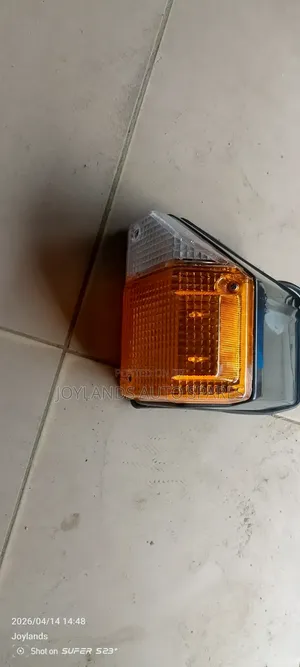 Landcruiser Hz/Fj75/76 Pick Up Corner Lamp/Indicator Depo
