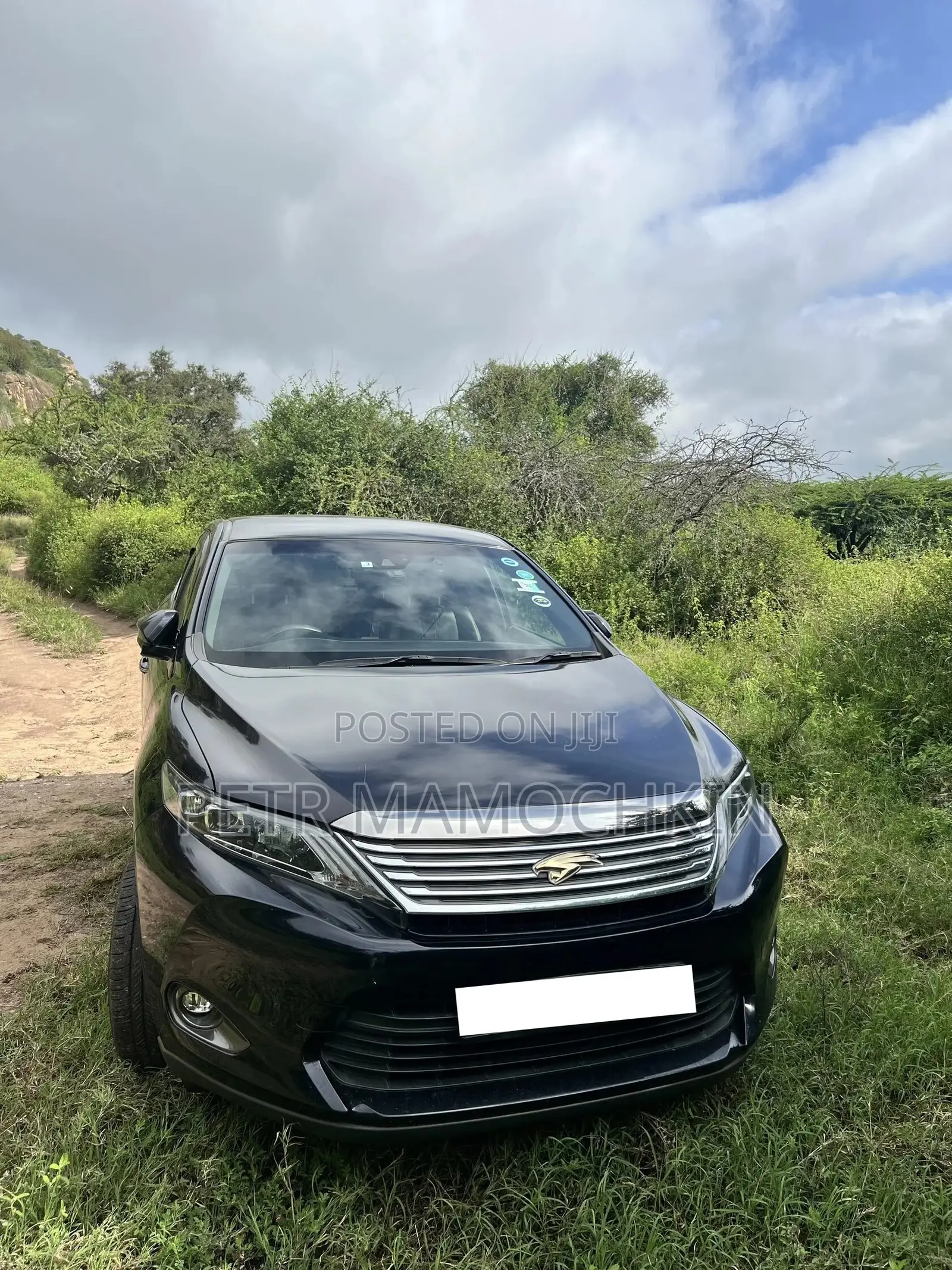 Toyota Harrier 2.0 2017 Black